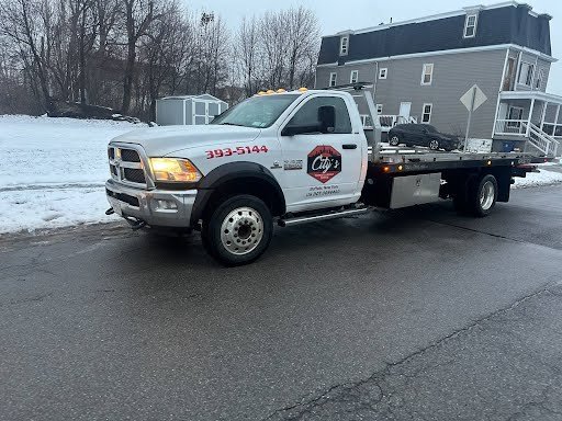 City's Towing branded truck